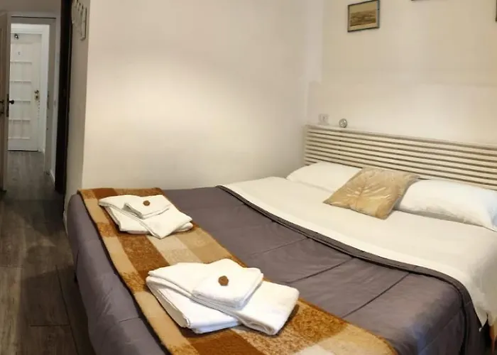 Vatican House Tolemaide Ottaviano Apartamento *